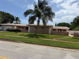 300 SW 68th Avenue, Margate, FL 33068
