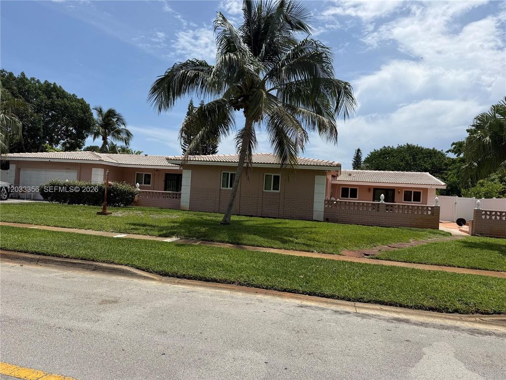 300 SW 68th Avenue, Margate, FL 33068