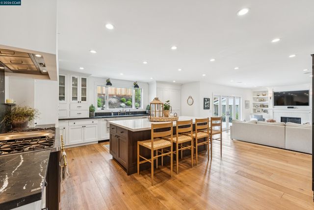 626 Mia Court, Danville, CA 94526