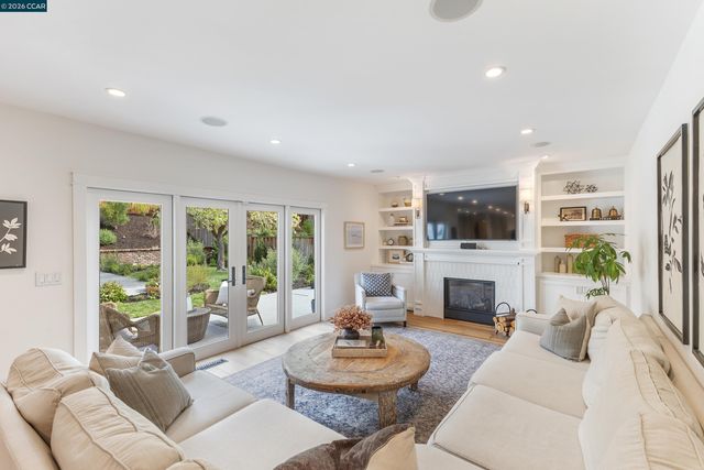 626 Mia Court, Danville, CA 94526