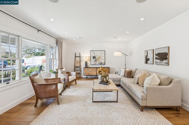 626 Mia Court, Danville, CA 94526