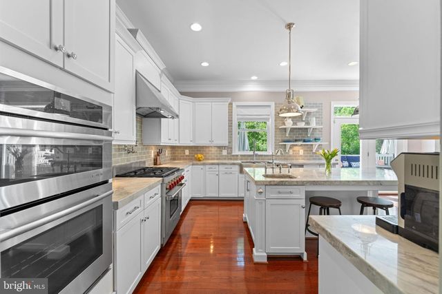 10505 TABA COVE CT, Fairfax, VA 22030