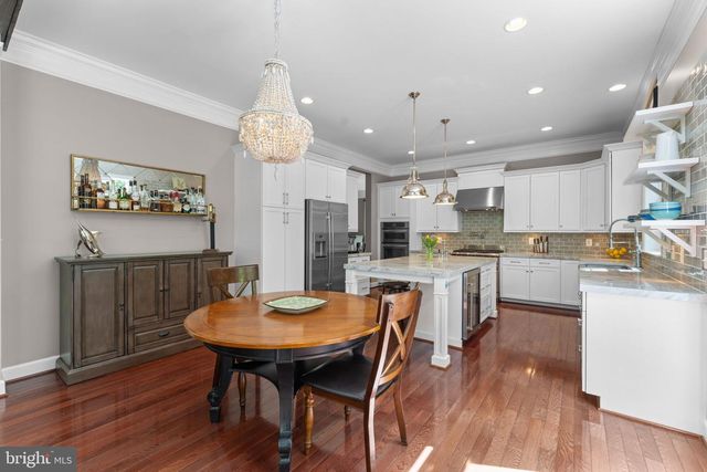 10505 TABA COVE CT, Fairfax, VA 22030