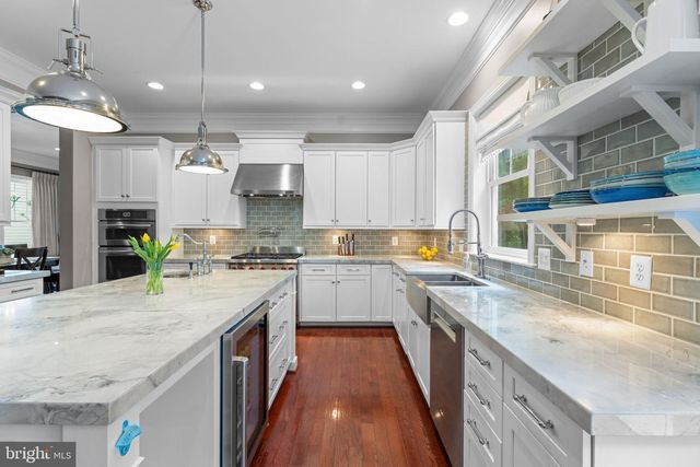 10505 TABA COVE CT, Fairfax, VA 22030