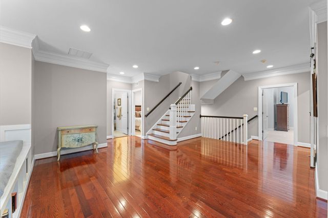 10505 TABA COVE CT, Fairfax, VA 22030