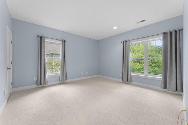 10505 TABA COVE CT, Fairfax, VA 22030
