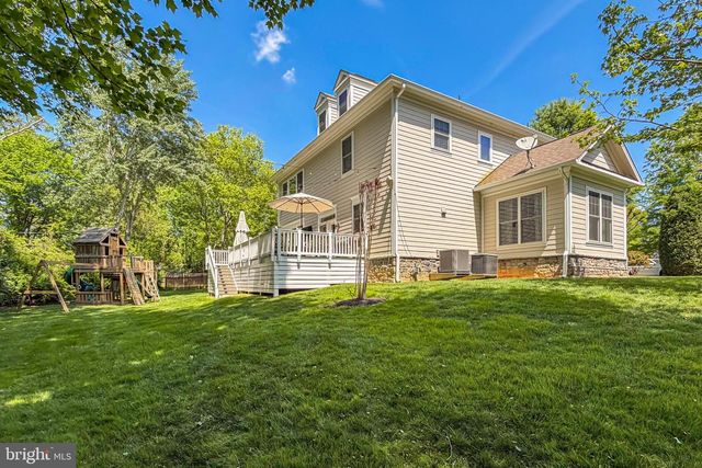 10505 TABA COVE CT, Fairfax, VA 22030