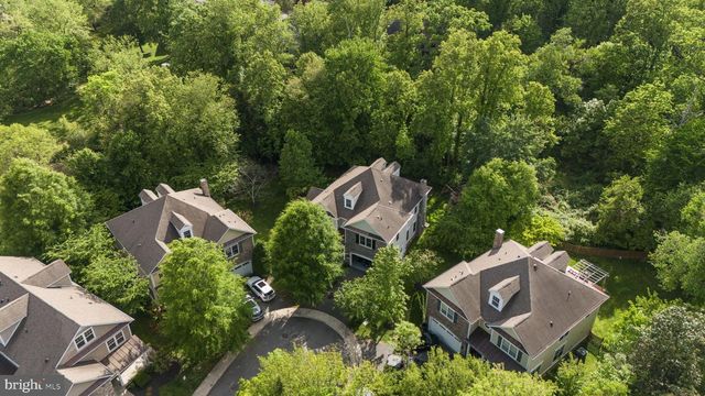 10505 TABA COVE CT, Fairfax, VA 22030