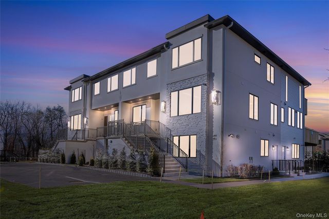 1 Dykstras Way W 202, Monsey, NY 10952