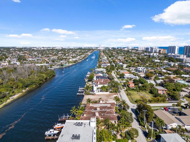 453 NE 19th Avenue D, Deerfield Beach, FL 33441