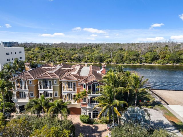 453 NE 19th Avenue D, Deerfield Beach, FL 33441