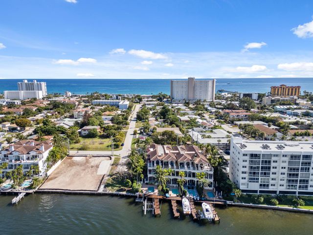 453 NE 19th Avenue D, Deerfield Beach, FL 33441