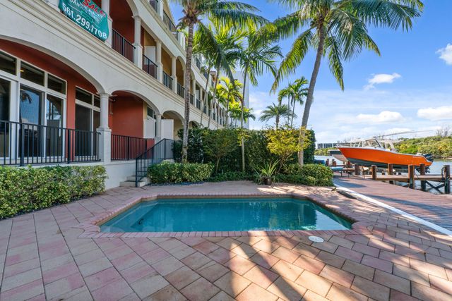453 NE 19th Avenue D, Deerfield Beach, FL 33441