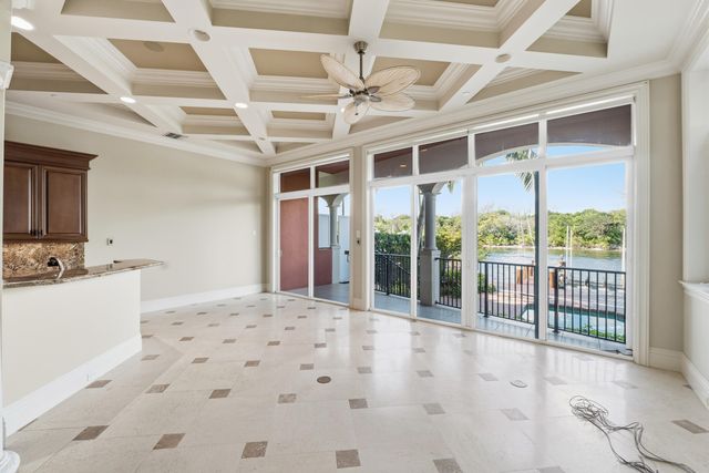 453 NE 19th Avenue D, Deerfield Beach, FL 33441