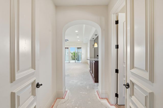 453 NE 19th Avenue D, Deerfield Beach, FL 33441