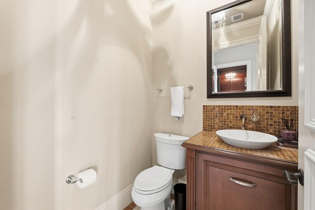 453 NE 19th Avenue D, Deerfield Beach, FL 33441