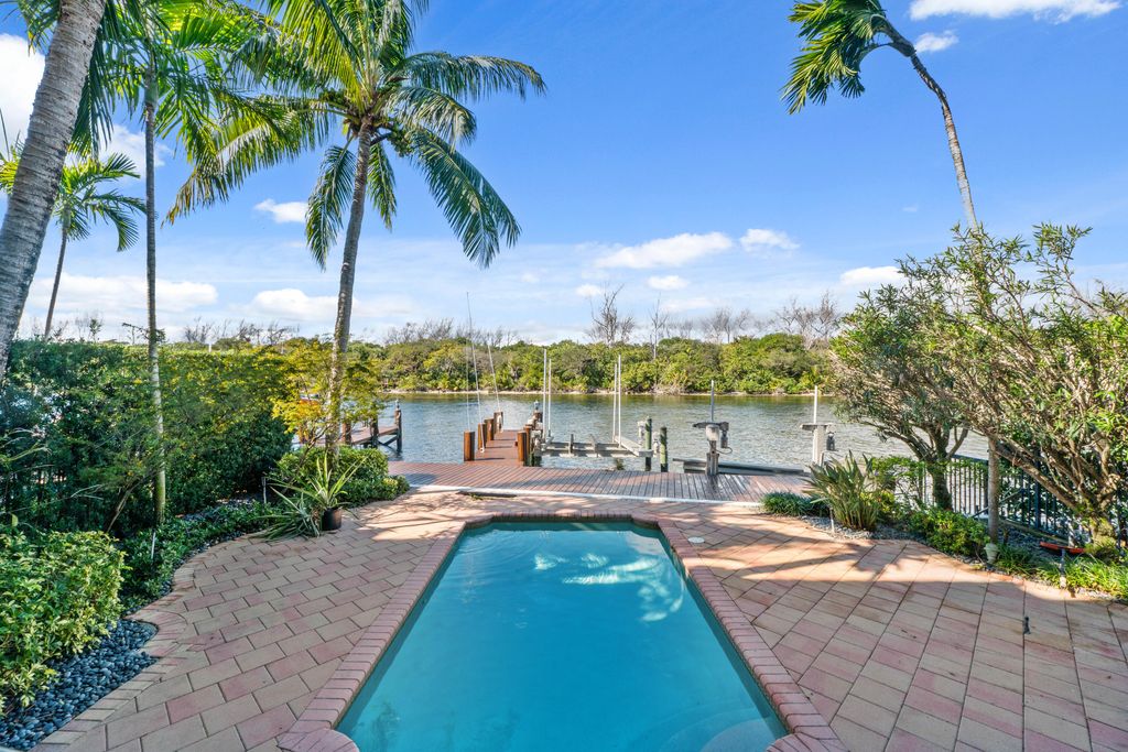 453 NE 19th Avenue D, Deerfield Beach, FL 33441