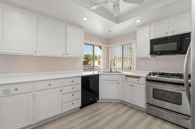 44239 Venice Court, Palm Desert, CA 92260