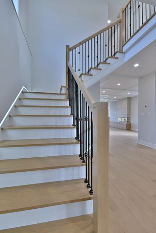 7509 N Oleander Avenue, Chicago, IL 60631