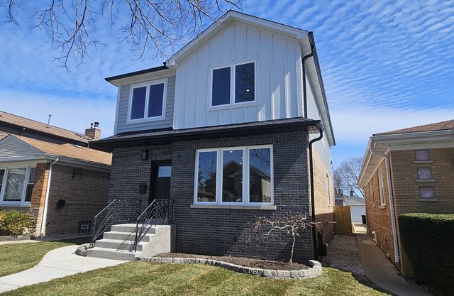 7509 N Oleander Avenue, Chicago, IL 60631