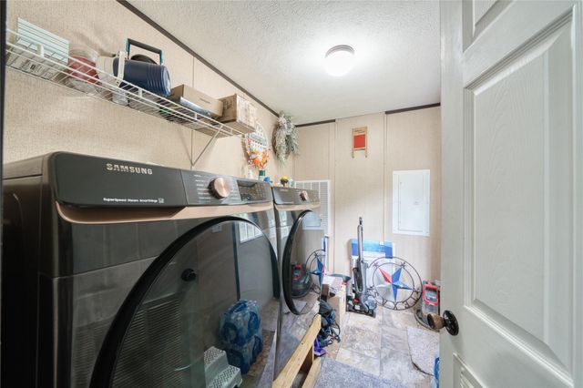 103 County Road 370, Splendora, TX 77372
