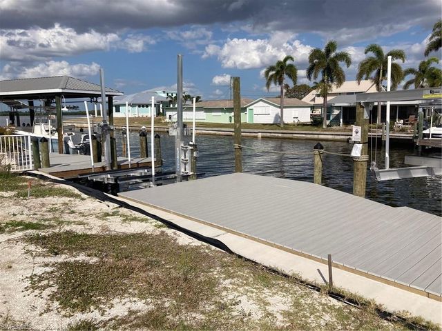 2849 TRIGGERFISH ST, Matlacha, FL 33993
