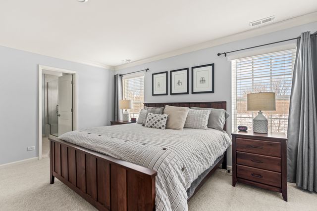 1241 Draper Road, Mchenry, IL 60050