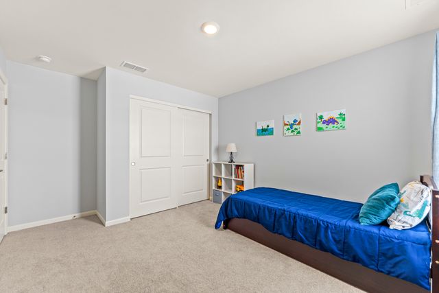 1241 Draper Road, Mchenry, IL 60050