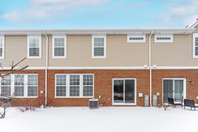 1241 Draper Road, Mchenry, IL 60050