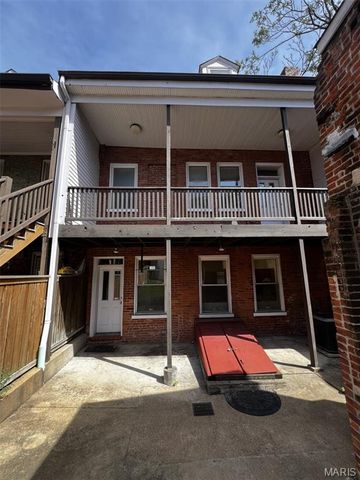 1917 S 11th Street, St Louis, MO 63104
