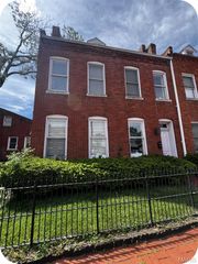 1917 S 11th Street, St Louis, MO 63104