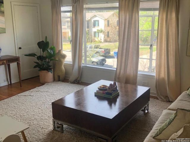 420 BRYN MAWR DR, San Antonio, TX 78209