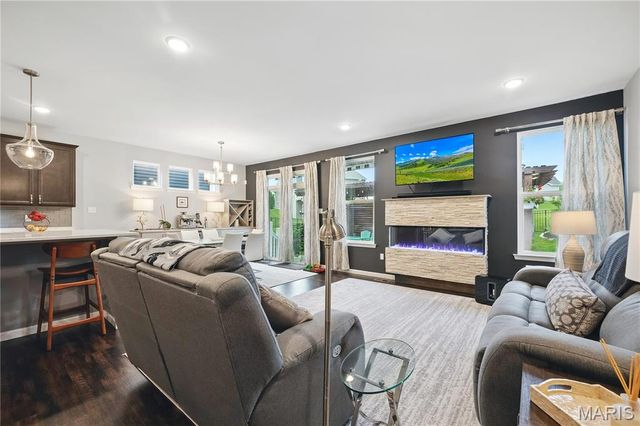 1056 Sandfort Farm Drive, St Charles, MO 63301