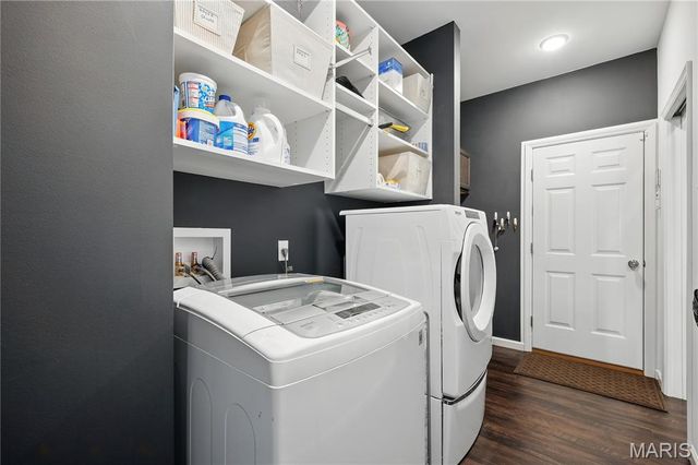 1056 Sandfort Farm Drive, St Charles, MO 63301