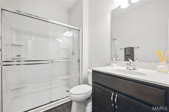 1056 Sandfort Farm Drive, St Charles, MO 63301