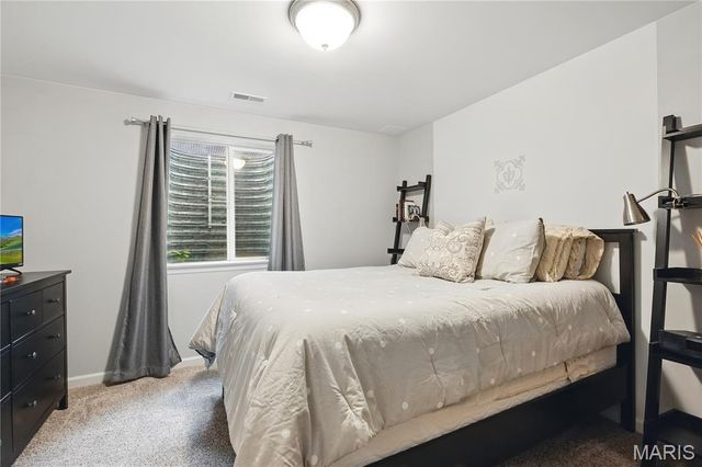 1056 Sandfort Farm Drive, St Charles, MO 63301