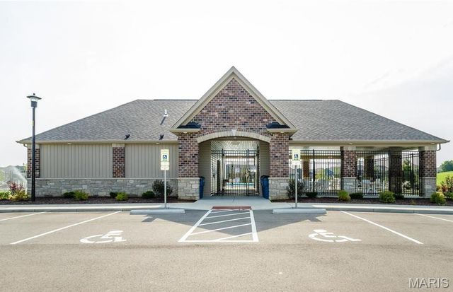 1056 Sandfort Farm Drive, St Charles, MO 63301