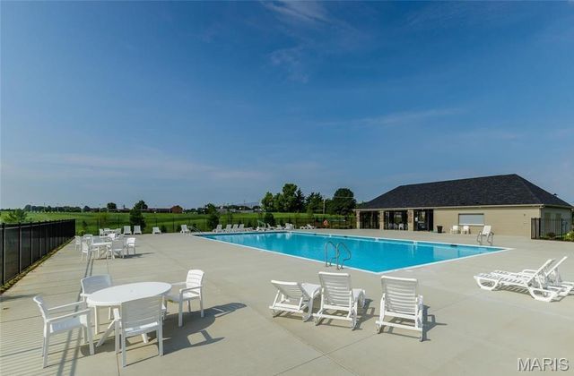 1056 Sandfort Farm Drive, St Charles, MO 63301