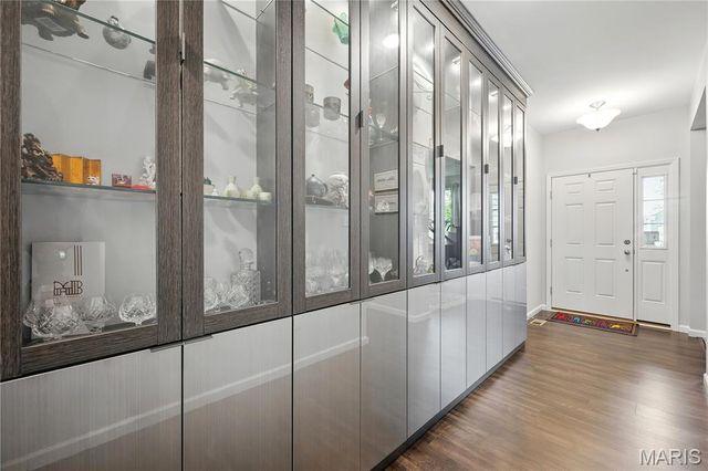 1056 Sandfort Farm Drive, St Charles, MO 63301