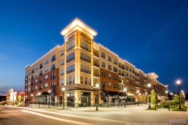 1056 Sandfort Farm Drive, St Charles, MO 63301