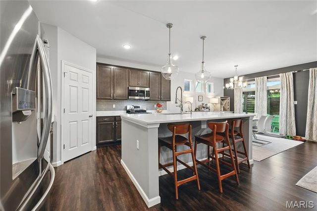 1056 Sandfort Farm Drive, St Charles, MO 63301