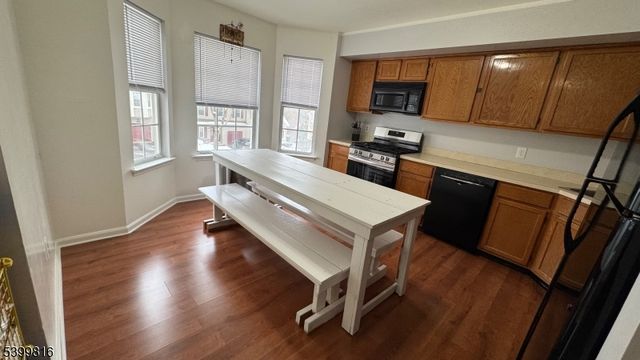 117 Pinehurst Dr, Washington Twp., NJ 07882