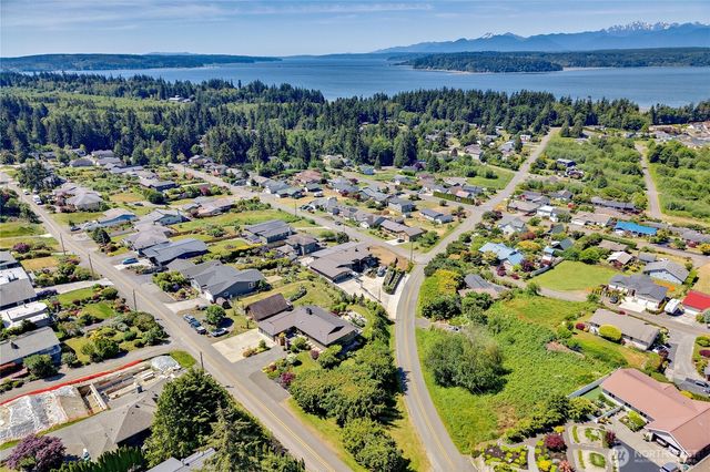37709 Olympic View Rd NE, Hansville, WA 98340