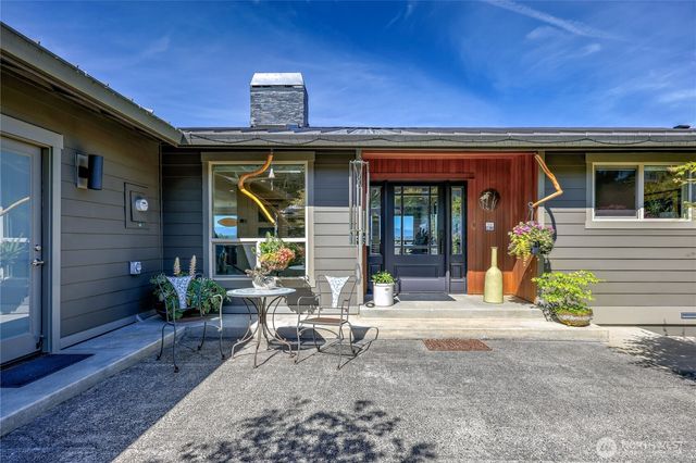 37709 Olympic View Rd NE, Hansville, WA 98340