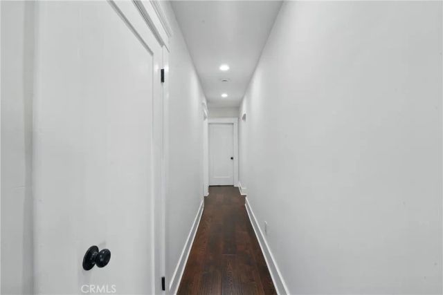2111 S Bronson, Los Angeles, CA 90018