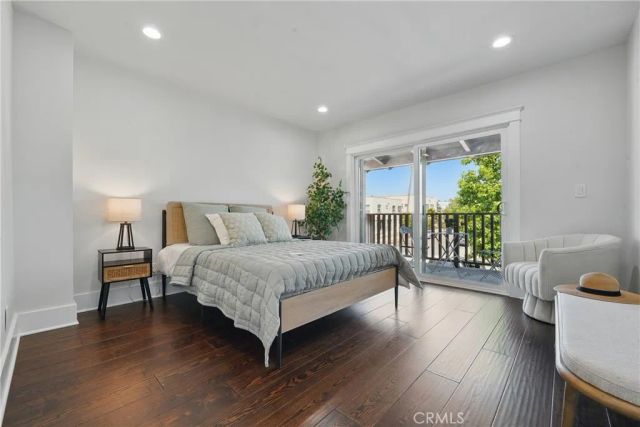 2111 S Bronson, Los Angeles, CA 90018
