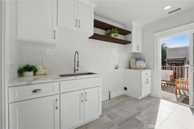2111 S Bronson, Los Angeles, CA 90018