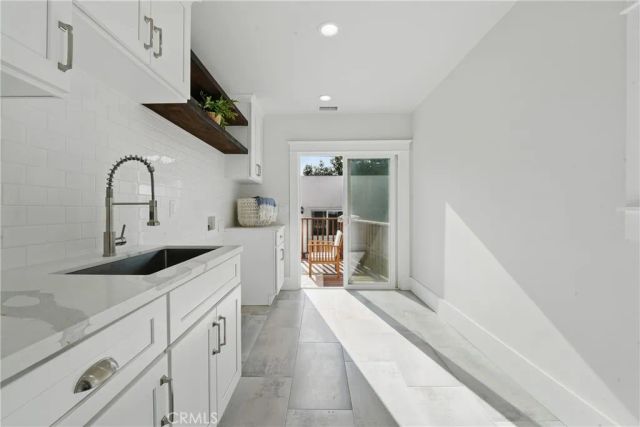 2111 S Bronson, Los Angeles, CA 90018
