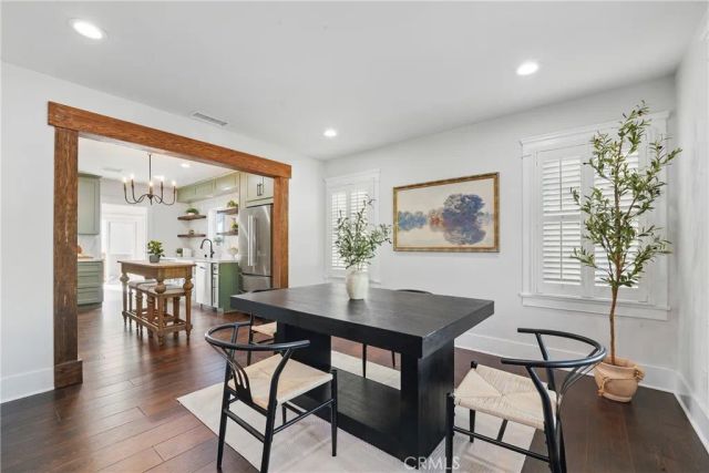 2111 S Bronson, Los Angeles, CA 90018