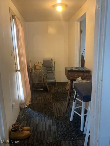 323 West State Street, Niles, OH 44446